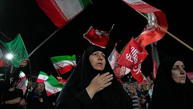 Guerre au Moyen-Orient : les USA frappent l'Iran pour la septième nuit d'affilée