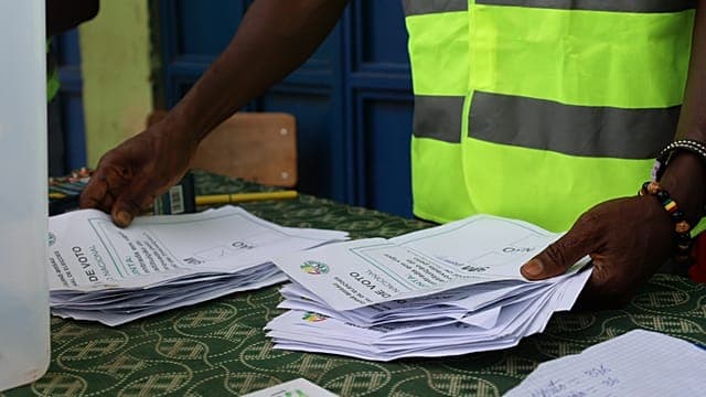 La Guinée-Bissau vote « oui » au référendum sur une nouvelle Constitution