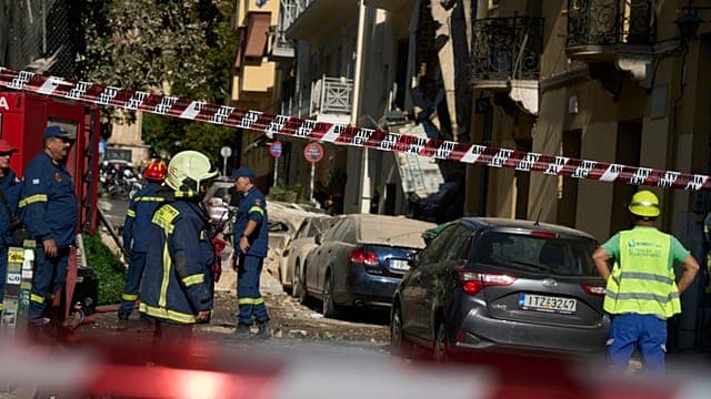 Une explosion près de l'Acropole fait s'effondrer un immeuble à Plaka, deux blessés