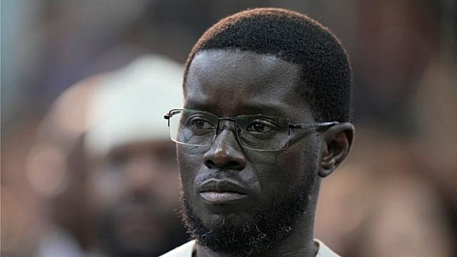 Sénégal : trois TikTokeurs emprisonnés pour avoir critiqué le président Faye