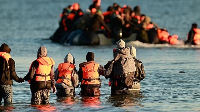 Immigration : record de traversées de la Manche vers le Royaume-Uni