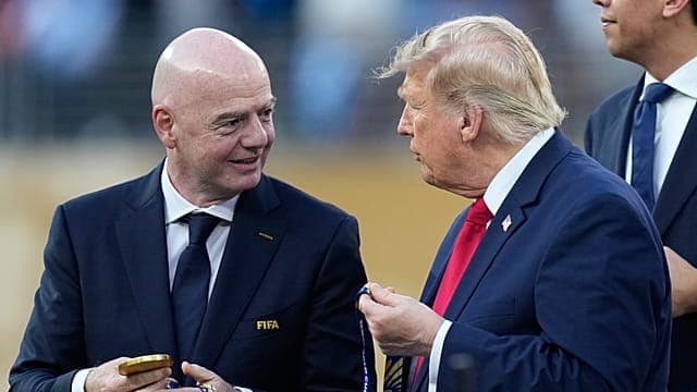 Le CIO classe sans suite la plainte visant le président de la FIFA