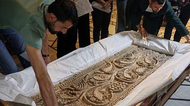 Syria unveils archaeological treasures returned from France after 15 years