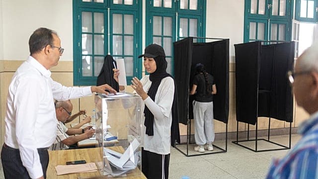 Législatives au Maroc : les leaders politiques se rendent aux urnes