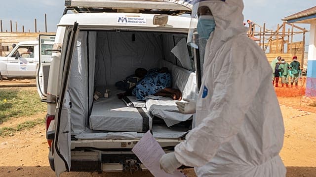 RDC : MSF alerte sur des "lacunes dangereuses" face à l'épidémie d’Ebola 