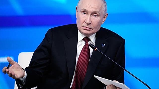 Russie : Poutine n'exclut pas les armes nucléaires pour protéger Kaliningrad