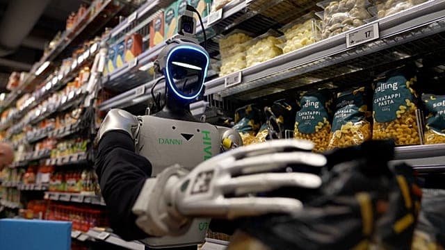 Le Danemark teste des robots humanoïdes dans les supermarchés pour alléger le travail de nuit