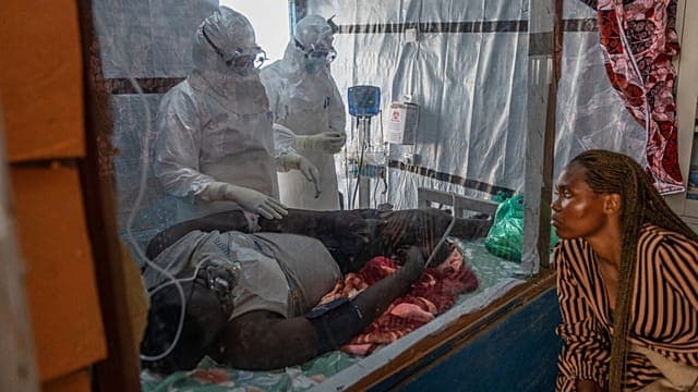 Ebola: Health workers battle virus and stigma