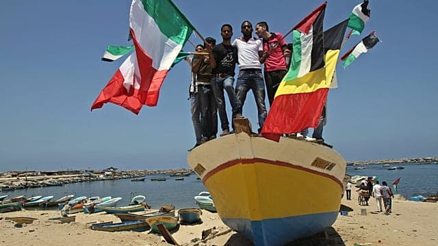 Tunisie : des centaines de manifestants réclament la libération d’activistes de la flottille pour Gaza