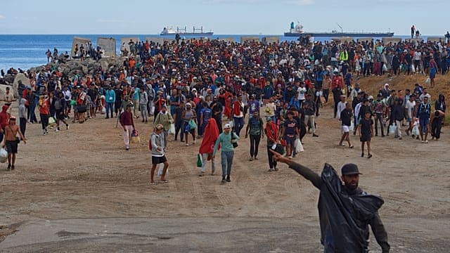 Ceuta : le gouvernement espagnol prend en main le retour des migrants au Maroc