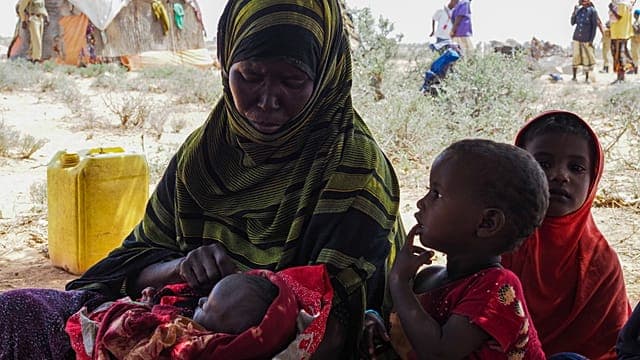 Somalie : près d’un enfant déplacé sur deux souffre de malnutrition aiguë à Baidoa