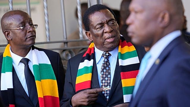 Zimbabwe :  le Parlement approuve le prolongement du mandat présidentiel