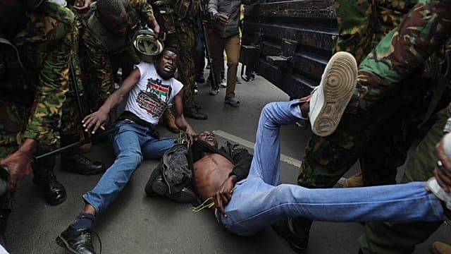 Kenya : le chef de la police poursuivi pour '' outrage'' à la justice 
