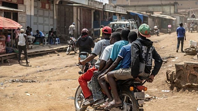 RDC : à Beni, les mototaxistes sensibilisés à la lutte contre Ebola