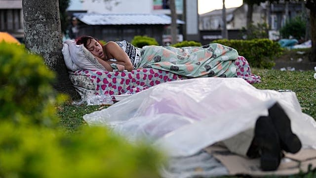 Colombie : "scène d'horreur" alors que les secouristes de Pereira fouillent les décombres