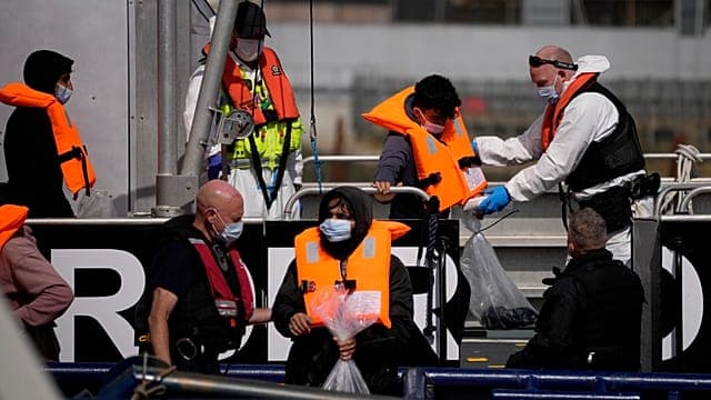 Manche : trois migrants, dont un garçon de 10 ans, meurent lors d'une traversée