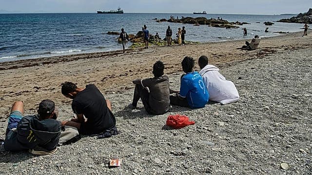 Ceuta : 1 100 mineurs accueillis pour seulement 90 places