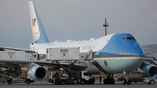 Donald Trump aurait quitté un sommet de l'OTAN en Turquie à bord d'un avion secret