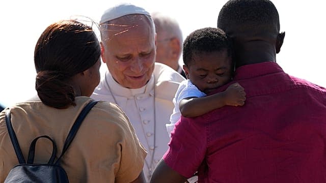 À Lampedusa, le pape Léon XIV appelle à renforcer la protection des migrants
