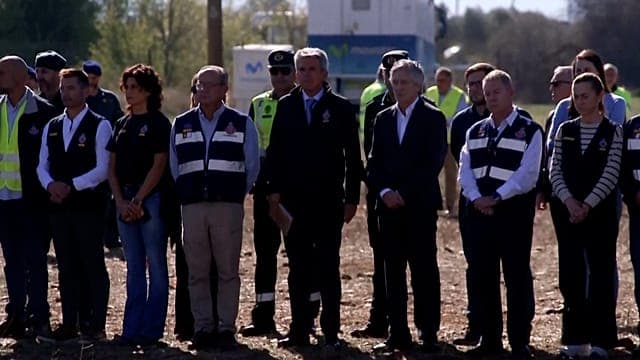 Espagne : une minute de silence pour les victimes, le roi au chevet des blessés