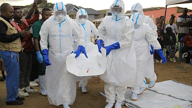 Ebola en RDC : un jeune médecin succombe à l'épidémie à Kisangani