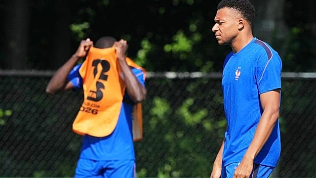 Paraguay condems own senator for racist remarks against Mbappé