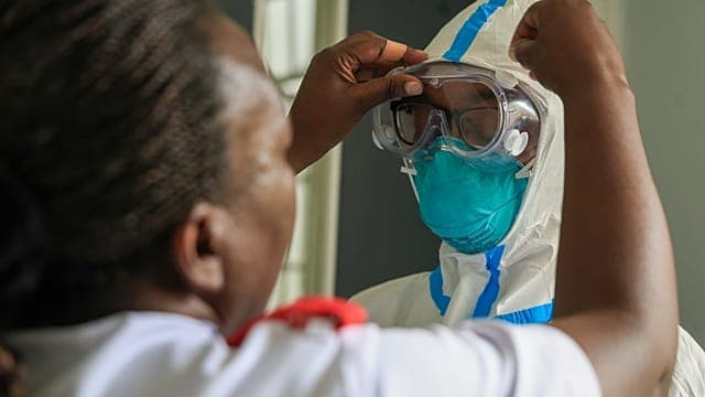 Premier décès d’Ebola au Kenya : l’inquiétude grandit à la frontière avec l’Ouganda