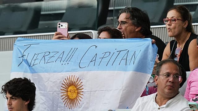 Argentine : hommage national au père de Lionel Messi