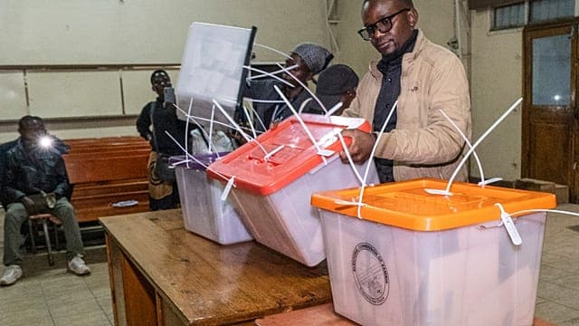Élections en Zambie : le dépouillement suspendu après des violences
