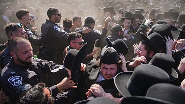 Israël : des milliers d’ultra-orthodoxes manifestent contre le service militaire