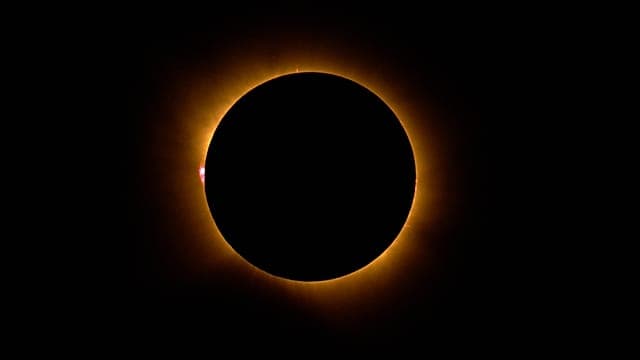 Algérie : des populations racontent leur expérience de l'éclipse solaire