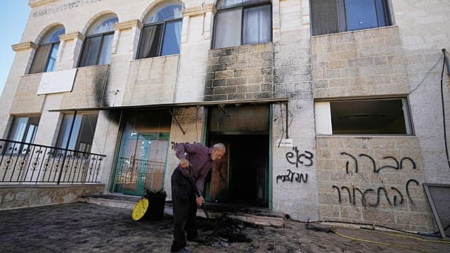 Israeli settlers torch mosque in West Bank village of Jiljilya