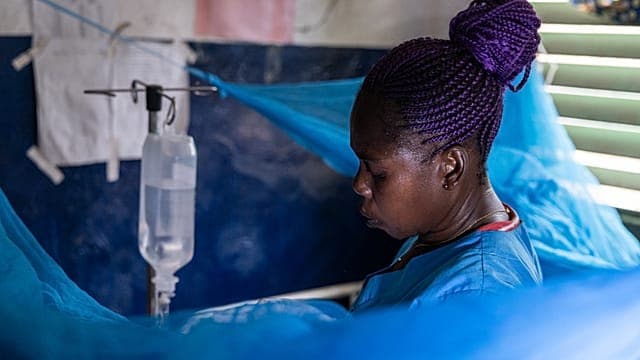  La directrice de l'ONUSIDA appelle à un "changement radical" face à la réduction des aides   