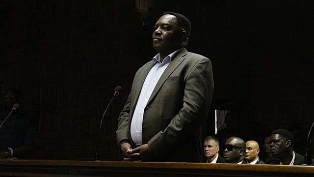 Afrique du Sud : Ramaphosa réintègre le chef de la police après sa suspension