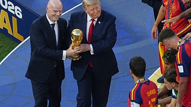 Football : l'UEFA appelle à la démission de Gianni Infantino de la FIFA