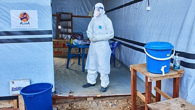 Ebola : le Canada interdit temporairement l'entrée des étrangers qui ont séjourné en RDC