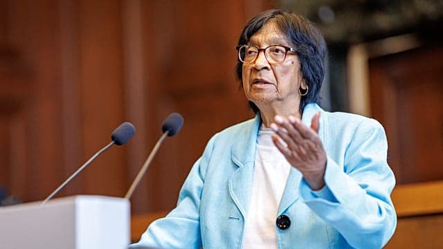 Navi Pillay dénonce les sanctions de Trump contre la CPI, sur fond de rivalité autour du Nobel