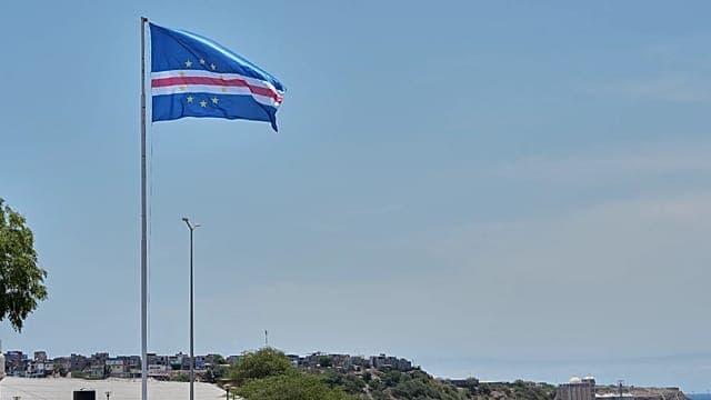 Cap-Vert : deux jours de deuil national en hommage aux 25 morts d'un accident de bus