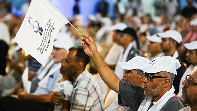 Législatives au Maroc : des électeurs saluent le scrutin, malgré une forte abstention