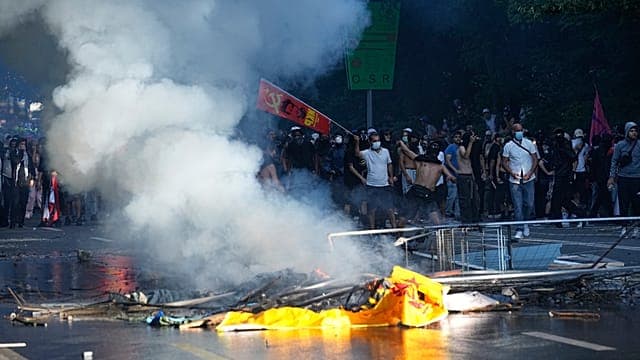 Switzerland: Clashes in Geneva as 20,000 protest G7 summit and global policies
