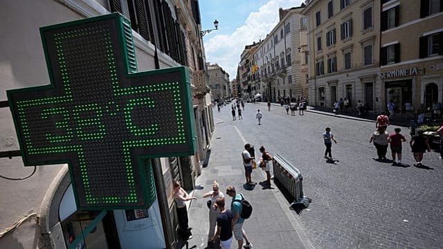 Europe heatwave made possible by climate change, scientists say