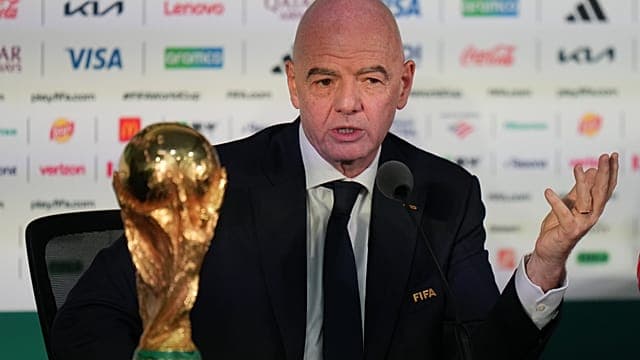 Football : Gianni Infantino renonce à son projet controversé