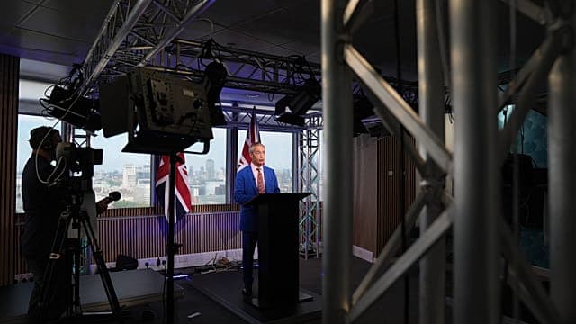 Royaume-Uni : Nigel Farage démissionne de son mandat de député