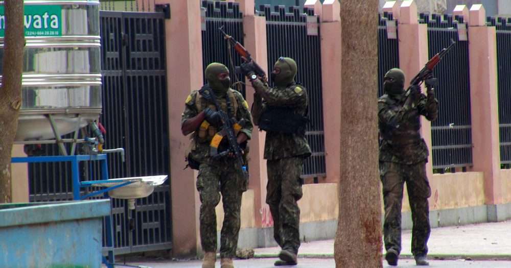 Madagascar, una parte dell’esercito si schiera con i ribelli. Il presidente Rajoelina denuncia: “Tentativo di golpe”